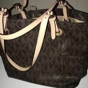 Michael kors purse